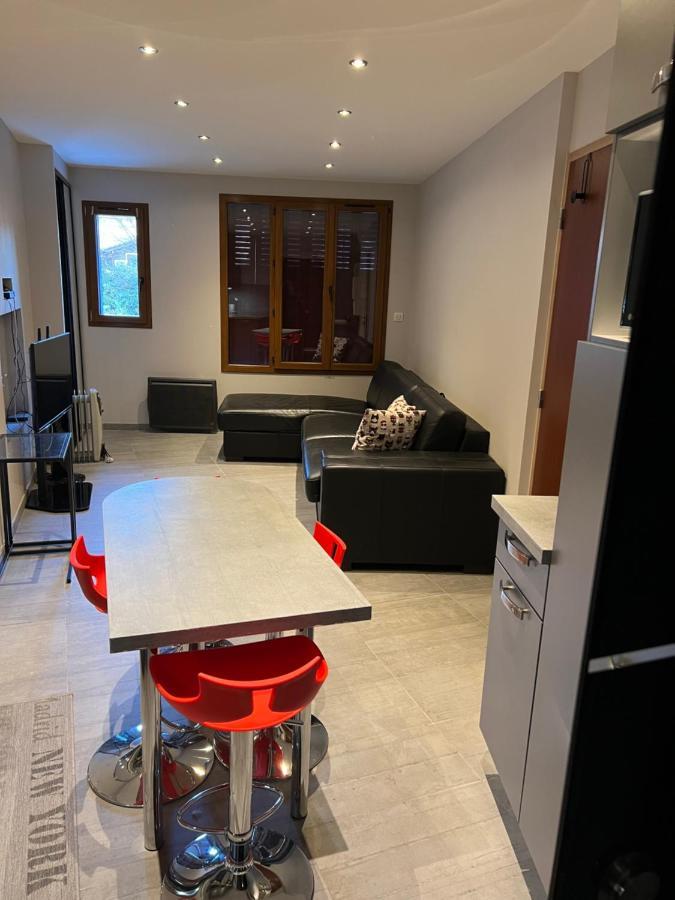 Ferienwohnung Mandana Évian-les-Bains Exterior foto